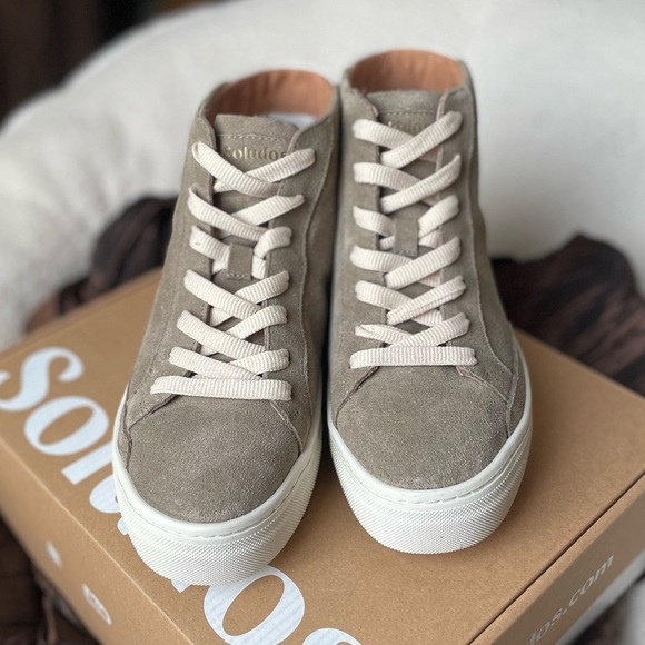 Soludos Ibiza High Top Sneaker in Sand New in Box - Picture 4 of 7